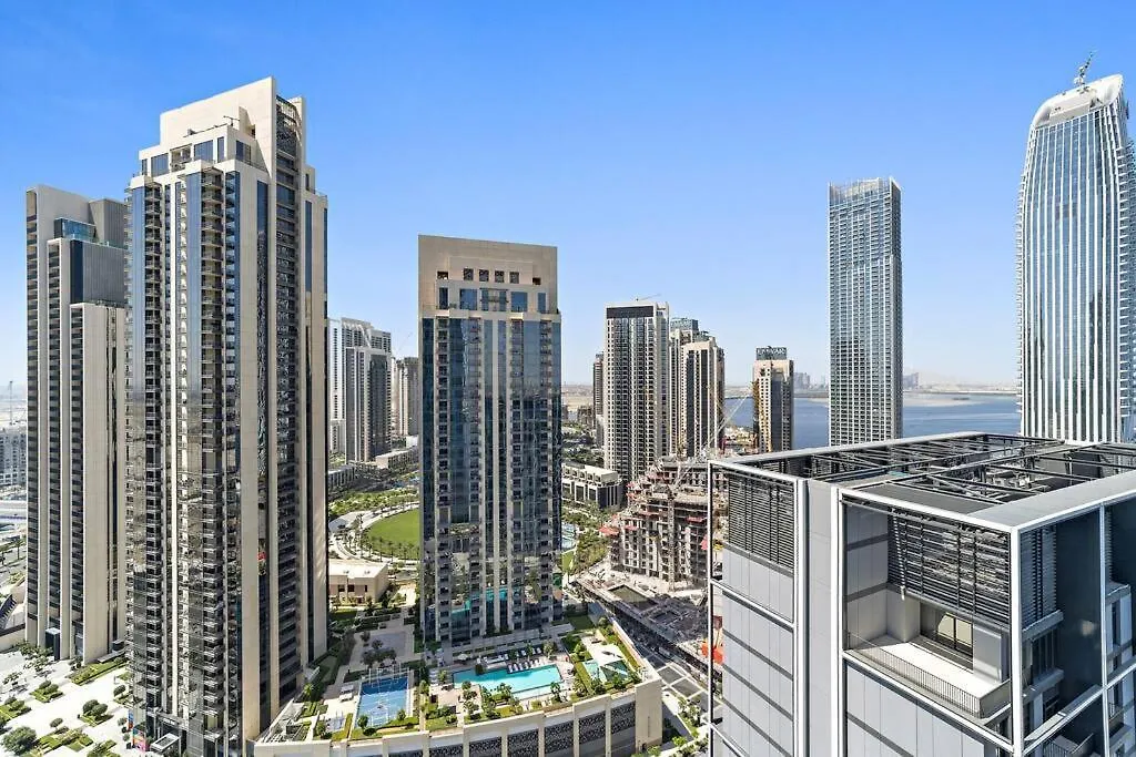 Elegant 1 Bedroom In Creek Edge Dubai Apartment
